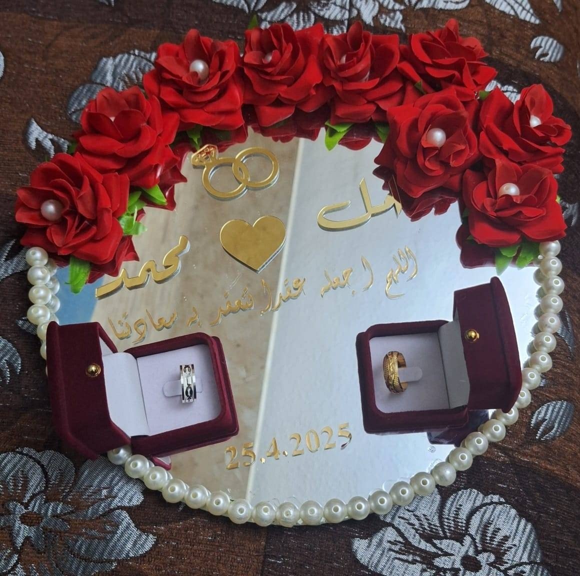 صنيه المهر أو الذبل مرايه فاخره مزينه بالورد واللولو