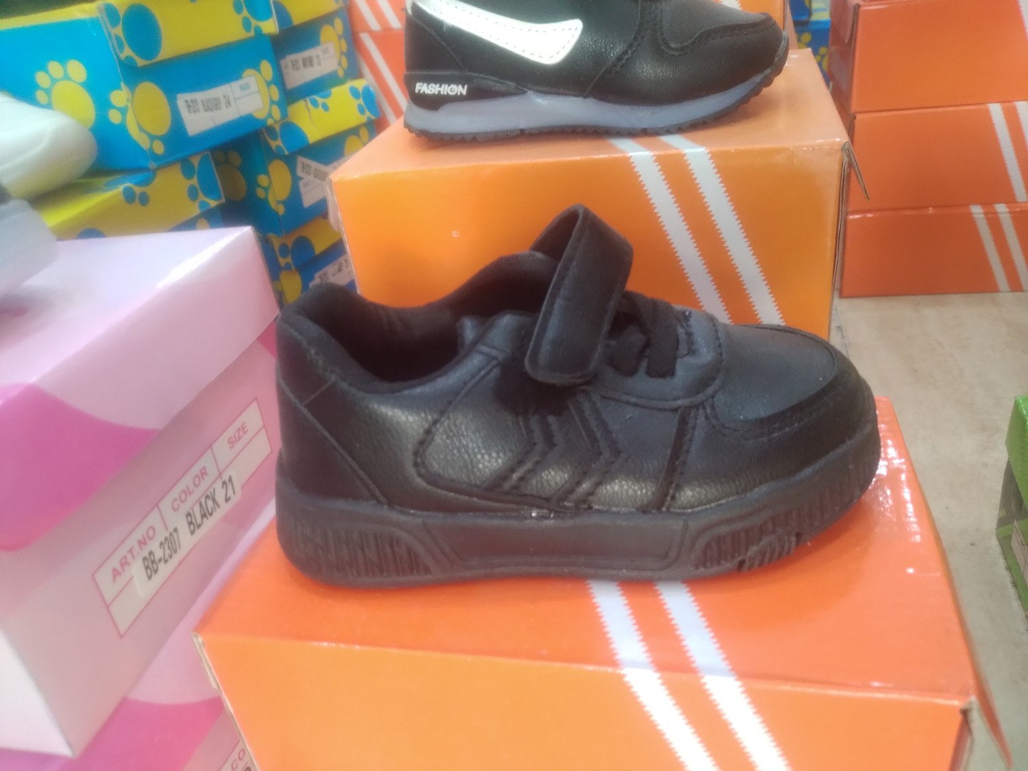 بوط بيبي ولادي وبناتي – "راحة وأمان بأناقة طفولية" Baby Boots (Unisex) – “Cozy Comfort with Cute Style”