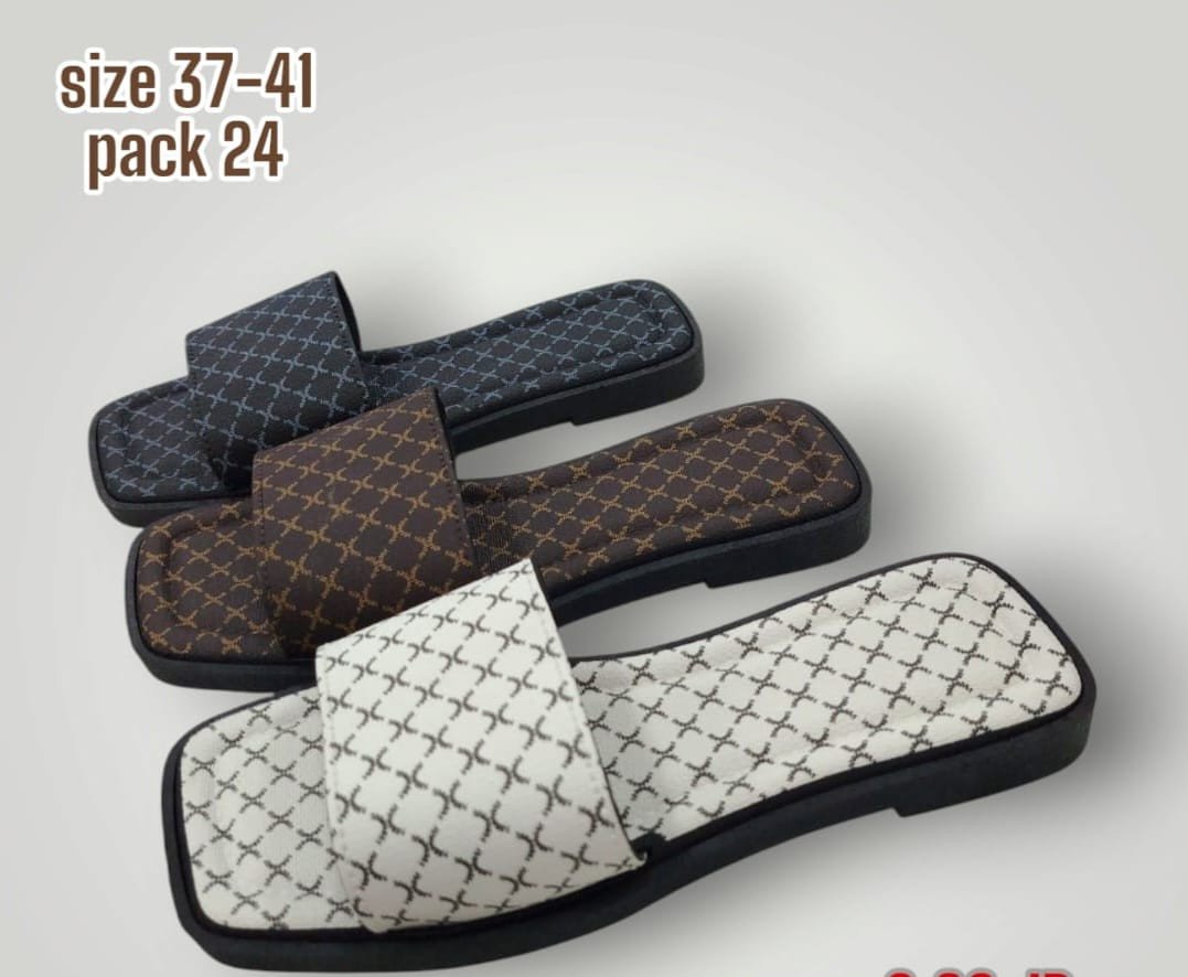 سليبرات نسائية سيليكون – "نظافة، راحة، وأناقة صيفية" Women’s Silicone Slippers – “Clean Look, Comfortable Feel, Summer Ready”