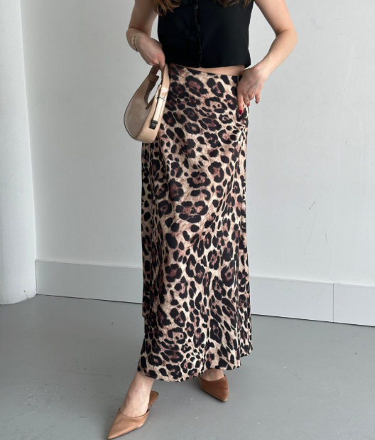 Tiger Classic Skirt | تنورة تايجر كلاسيك