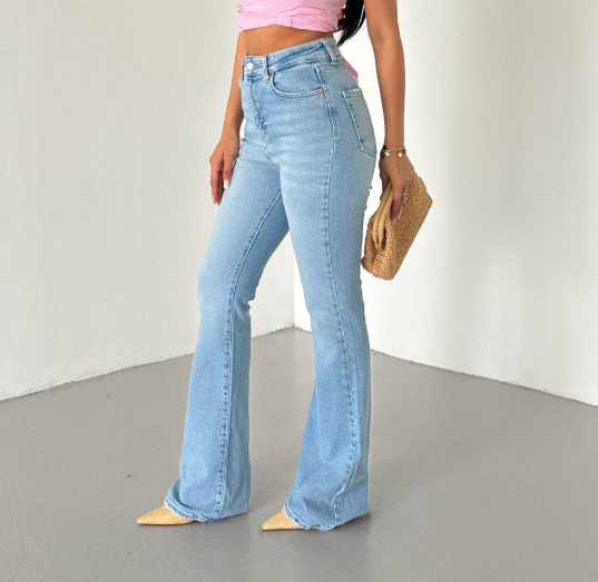 Classic Charleston Jeans | جينز شارلستون الكلاسيكي