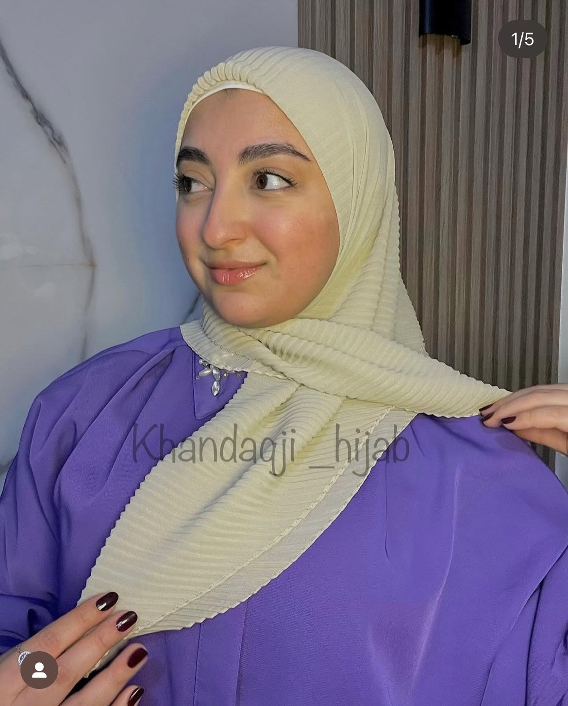 حجاب بلاسيه مكسّر مربّع – Crinkled Plissé Square Hijab