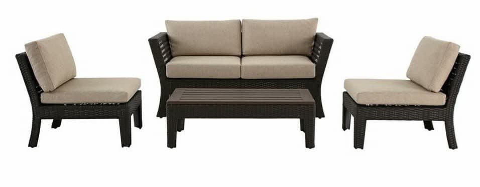 طقم راتان فاخر – لمسة أناقة خارجية Luxury Rattan Set – Outdoor Elegance